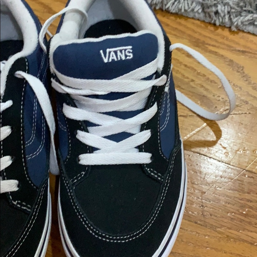 Shoes - Picture 4 of 4